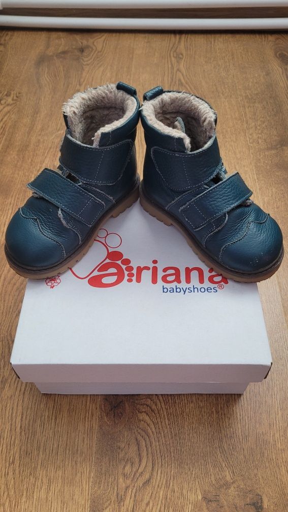 Ghetuțe bebe piele Ariana shoes