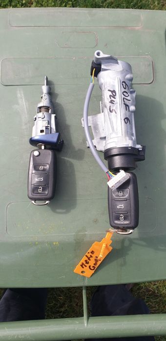 Contact cu doua chei si butuc vw