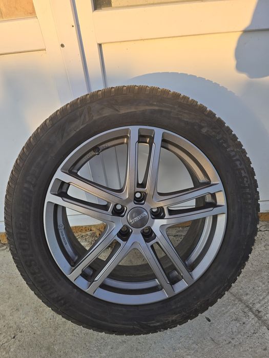 Vând set roti cauciucuri iarna pentru Tiguan