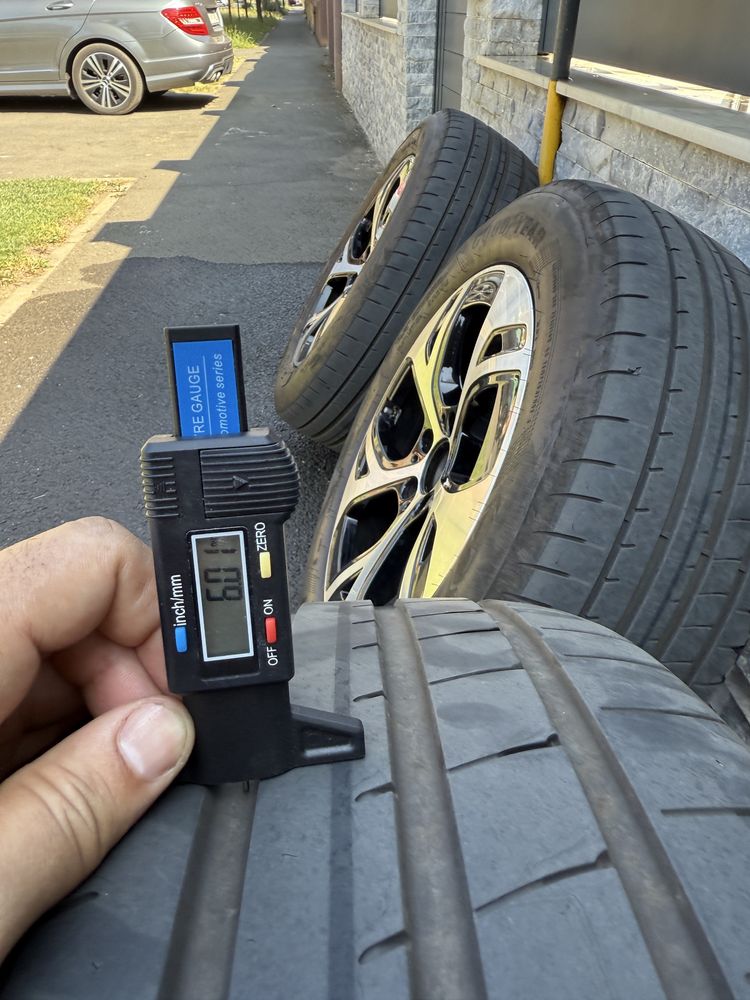 Vand jante originale Mercedes bicolore in doua latimi pe 18