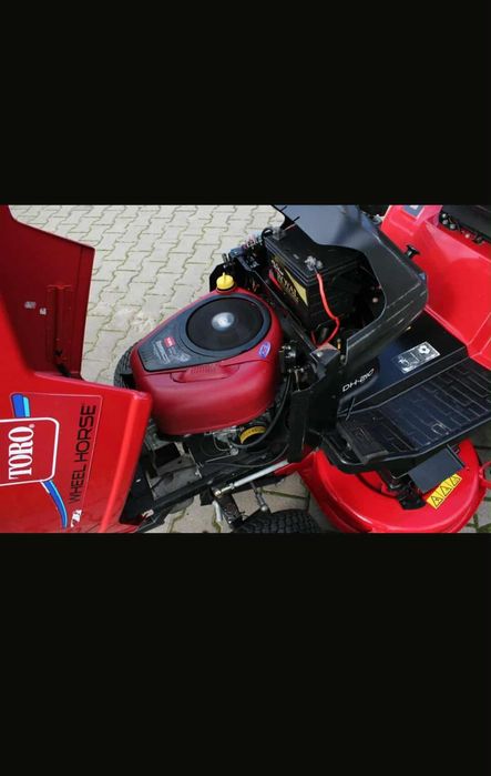 Продавам трактор- Toro DH 210 RASENTRAKTOR