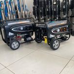 Генератор  3 kw - 7,5 kw Генератор  generator.(Движок)
