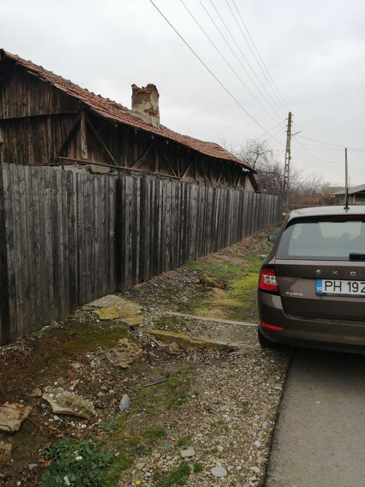Casa + teren de vânzare