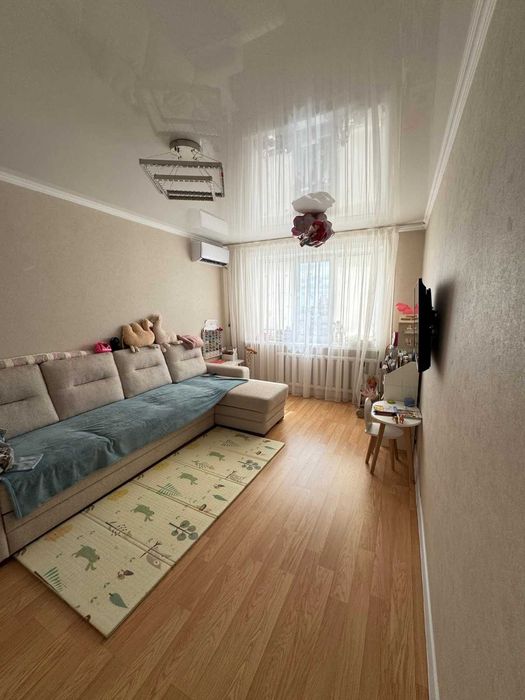 Продам 2 комн квартиру с ремонтом в Центре