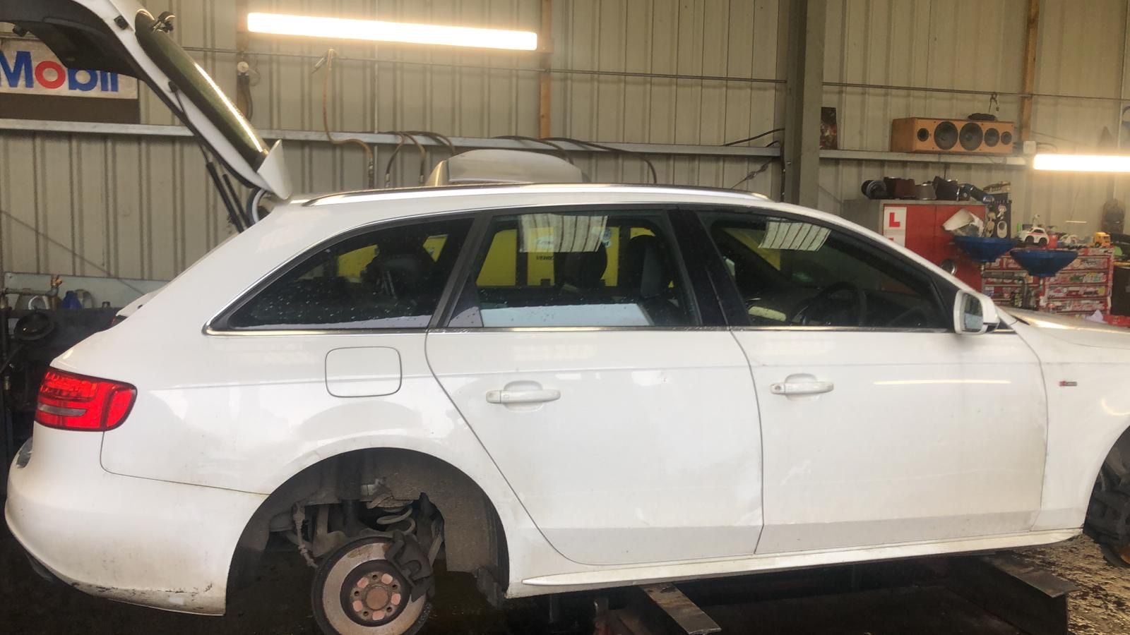 DEZMEMBREZ Piese AUDI A4 B8 Salon Break Limuzina Motor 1.8 TFSI Benzina 2.0 2.7 3.0 Diesel Cod CAB CAGA CAHA CANA CAMA CGKA 140 CP 170 CP 190 CP Diesel Euro 4 5 Cutie de Viteze Automata Manuala An 2008-2014