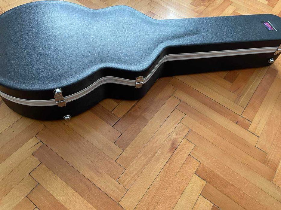 Vand chitara semiacustica Squier Starcaster Classic vibe cu hard case