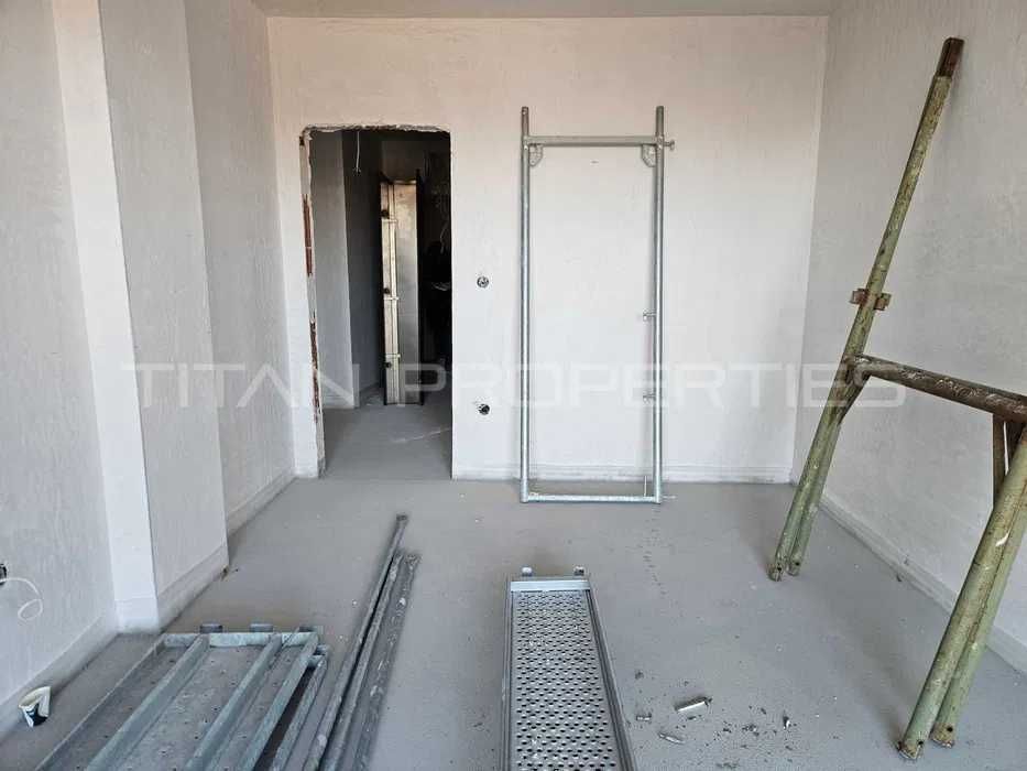 Продава се Двустаен апартамент в Пловдив, Южен - 77 кв.м за 1155 €/кв.м - Снимка #2