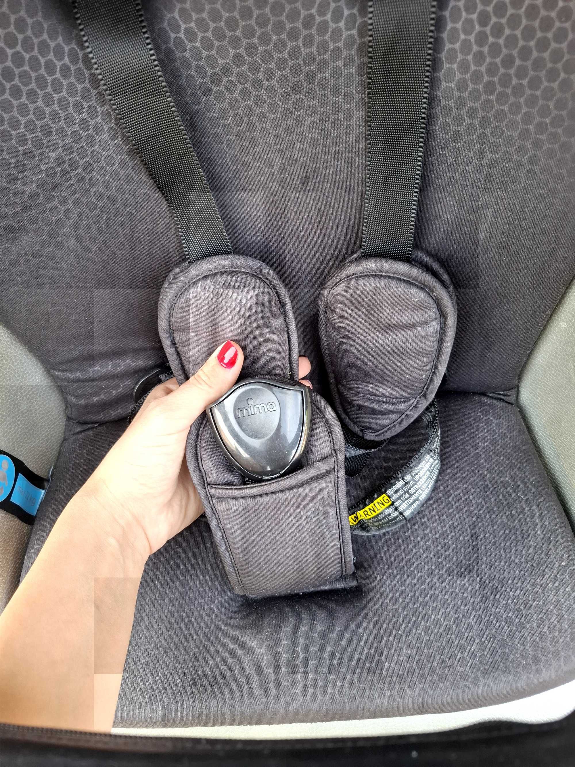 Продавам количка Mima Xari