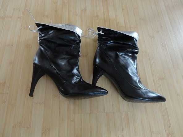 Cizme Sveta NOI trei sferturi din piele fina marimea 39