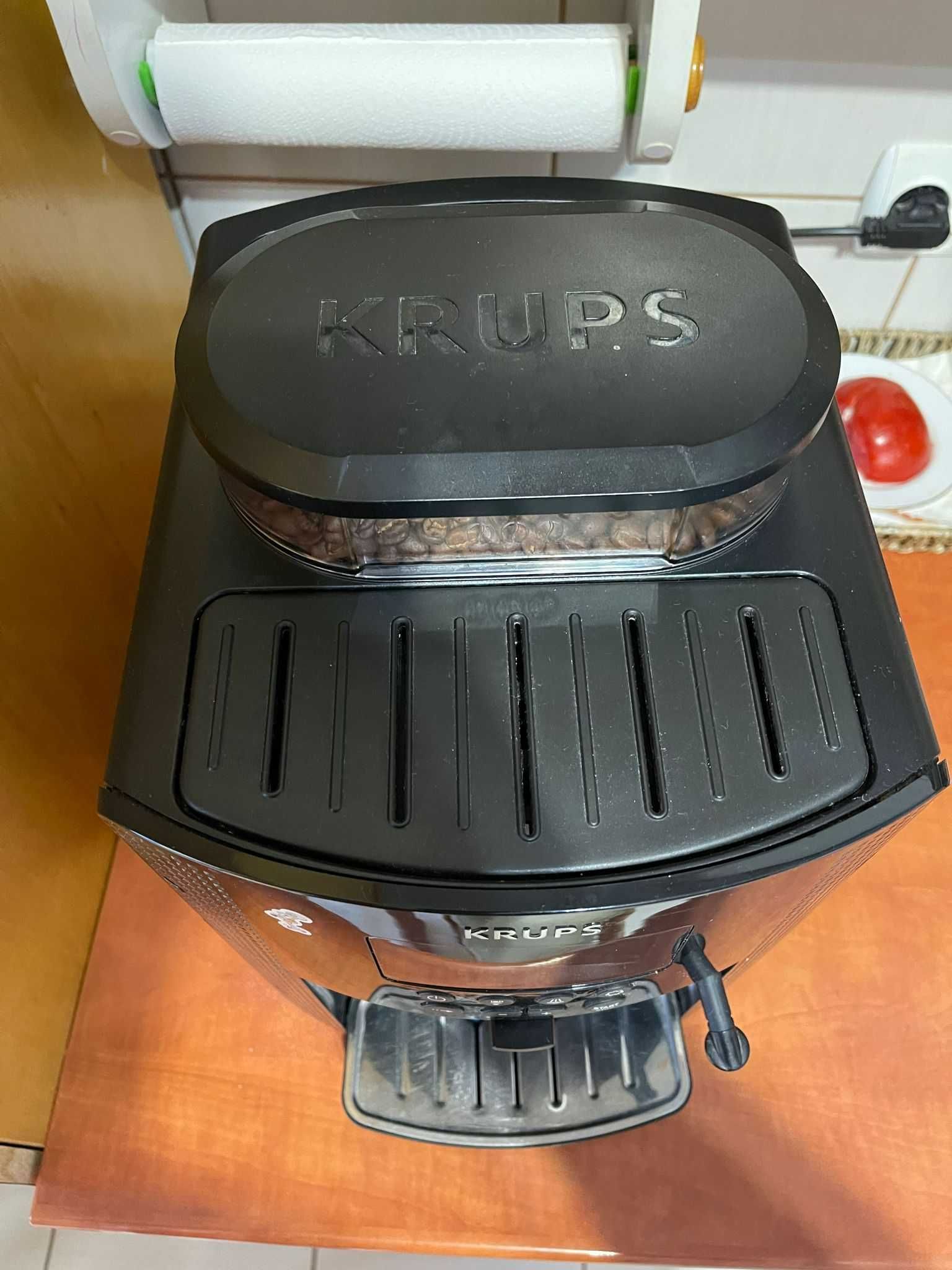 Espressor automat Krups EA8150, 1450W, 15 bar, 1.7 l, Negru