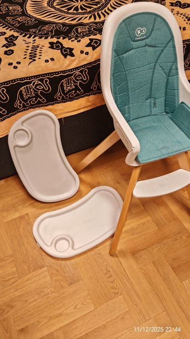 KinderKraft TIXI столче за хранене