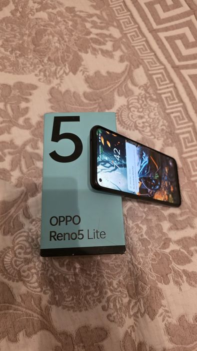 Oppo Reno 5 Lite в идеальном состоянии