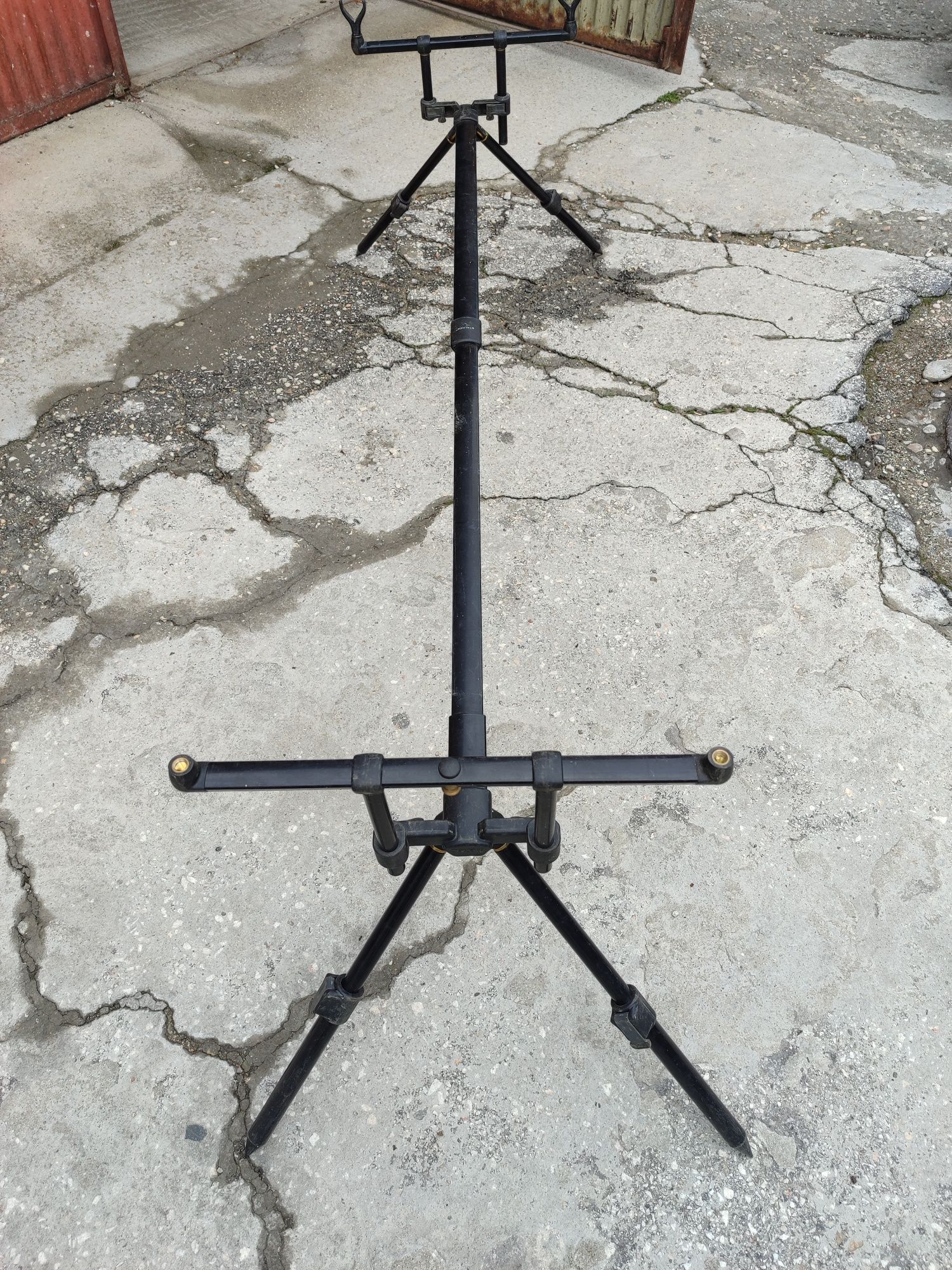 Шаранджийски макари и принадлежности, daiwa