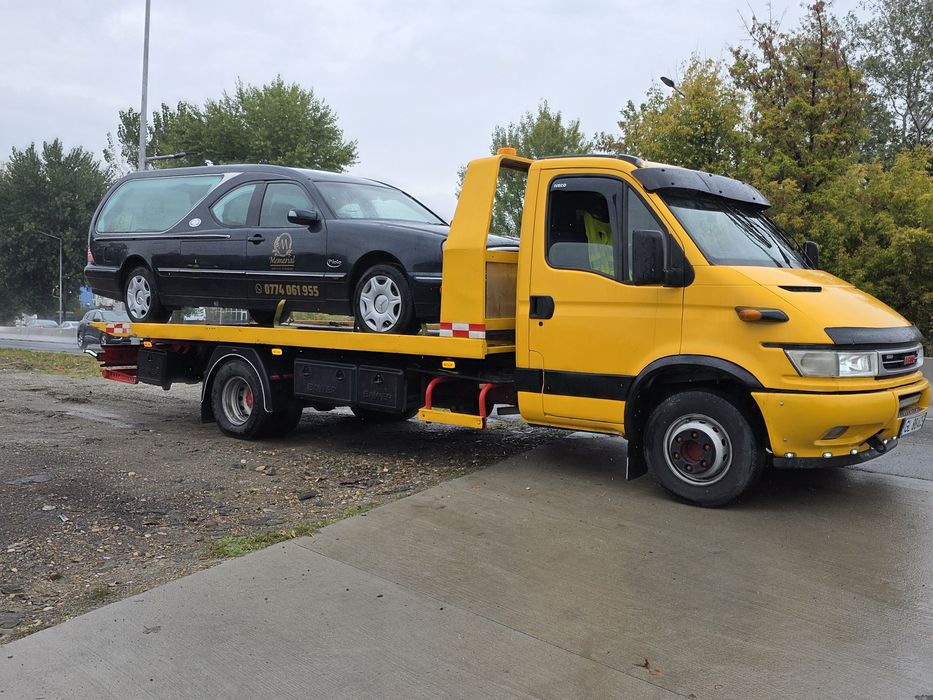 Autoplatforma hidraulica iveco daily