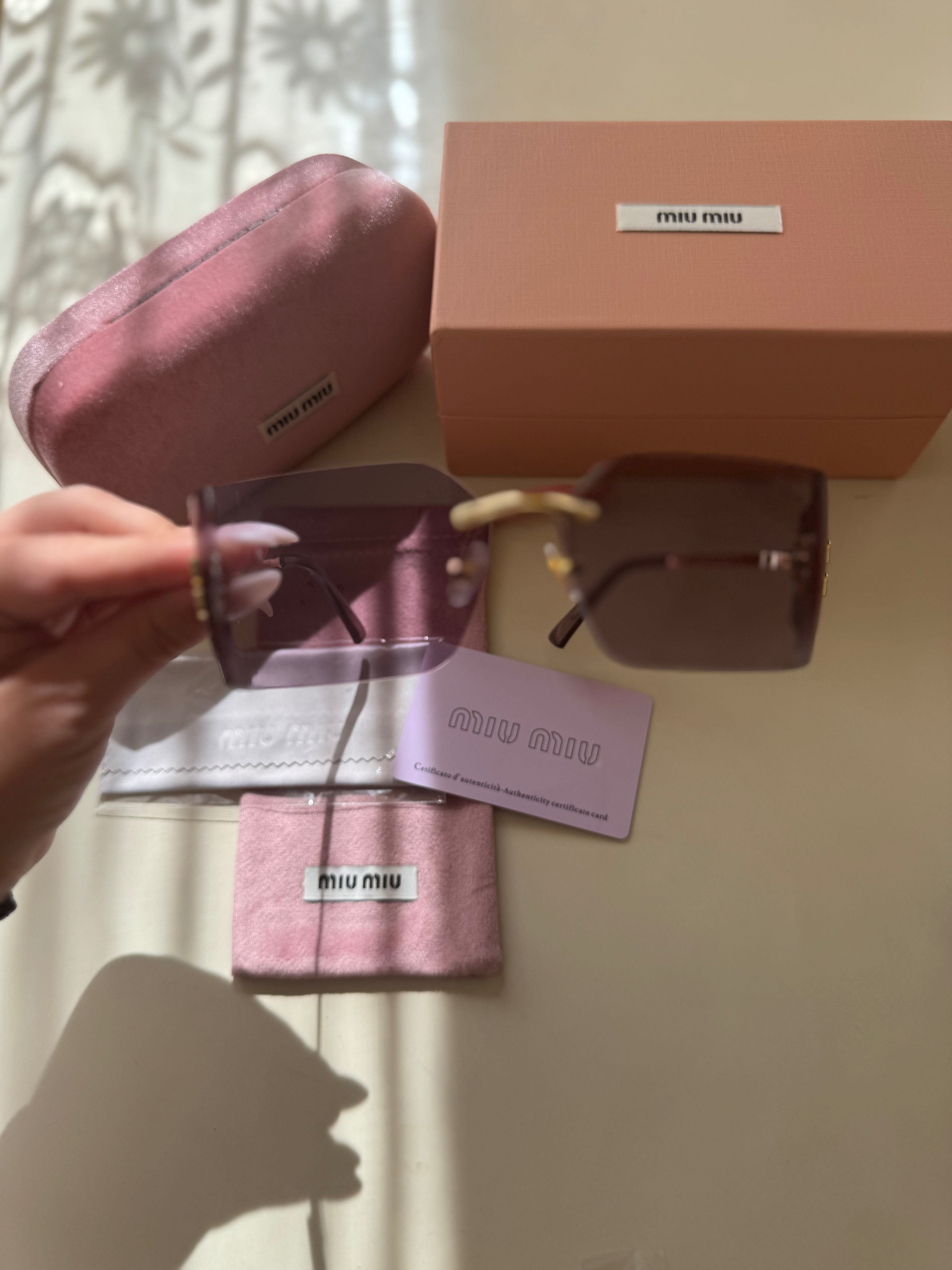 Слънчеви очила Miu Miu