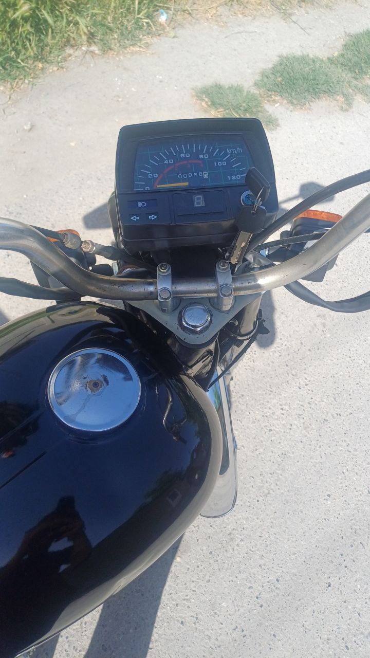 Lifan mototsikl.