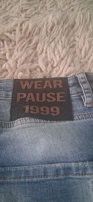 Чисто нови мъжки оригинални дънки 32 номер