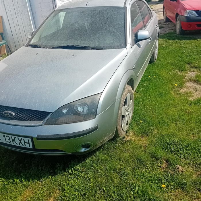 Vând Ford Mondeo