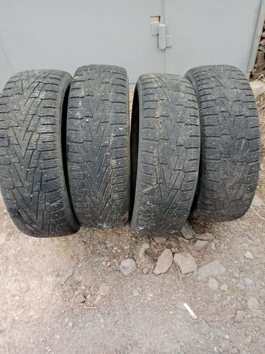 Продам шины 235/60 R18