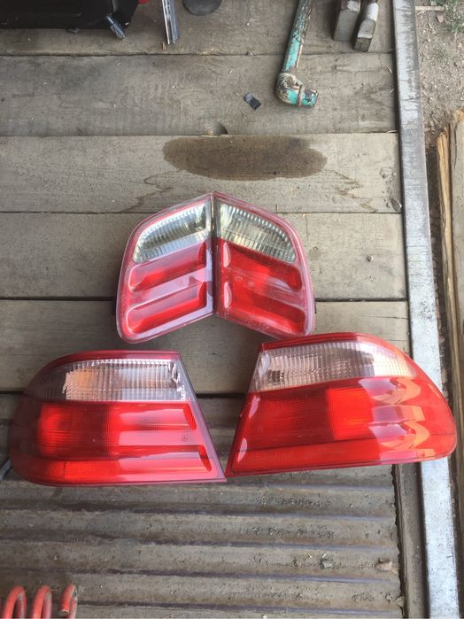 Продам задние плафоны mercedes w210 рест