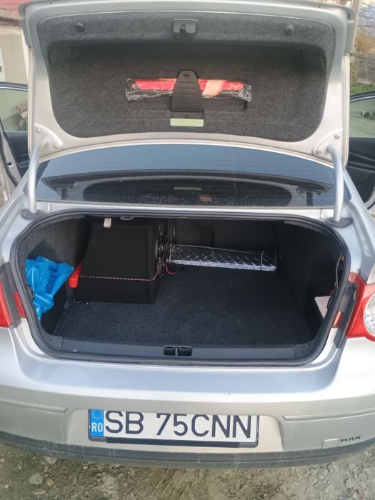 Vând Volskwagen passat