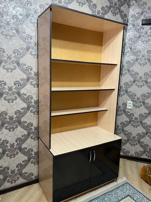 Книжный шкаф продам