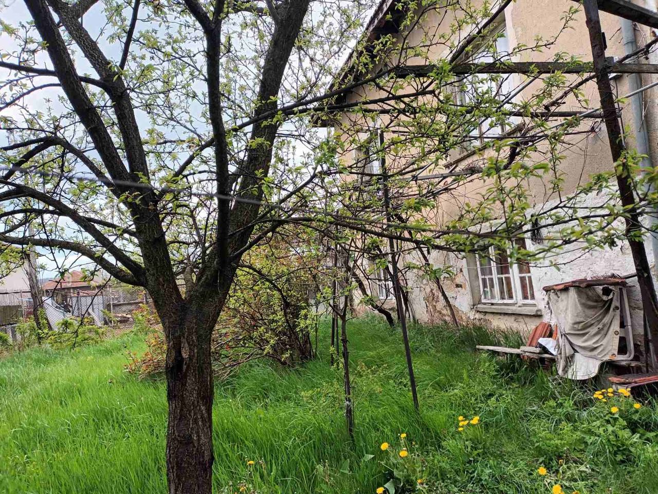 Продава се Къща в с. Вакарел, Област София-област - 146 кв.м за 583 €/кв.м - Снимка #2