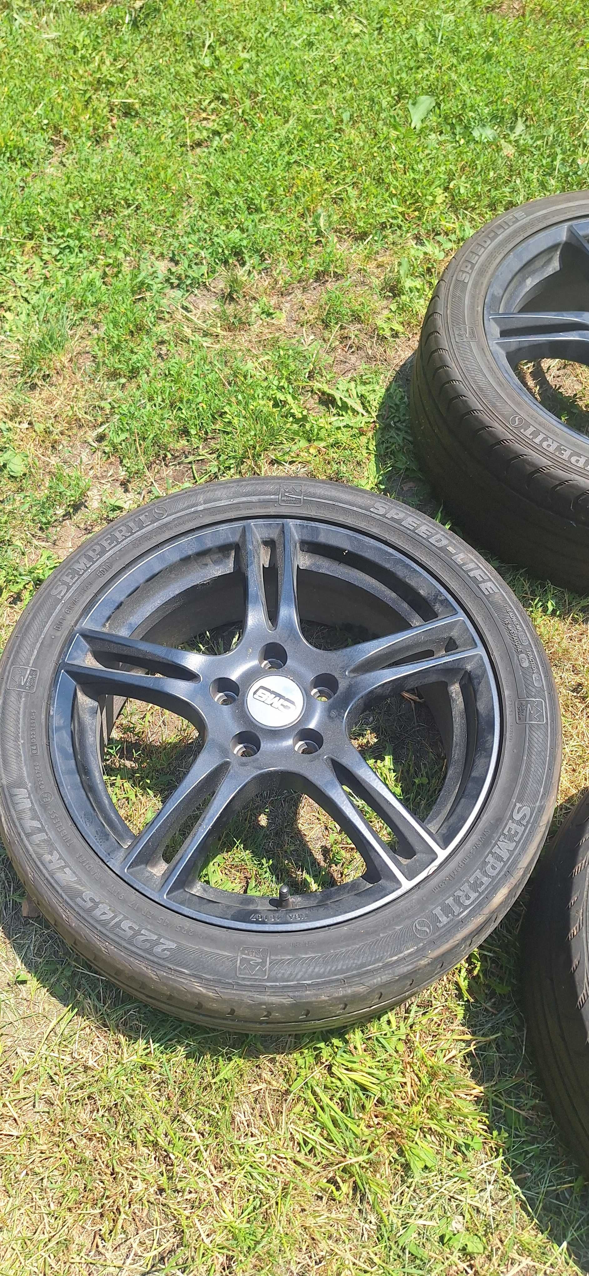 Джанти  225/45 ZR / R 17 за VW