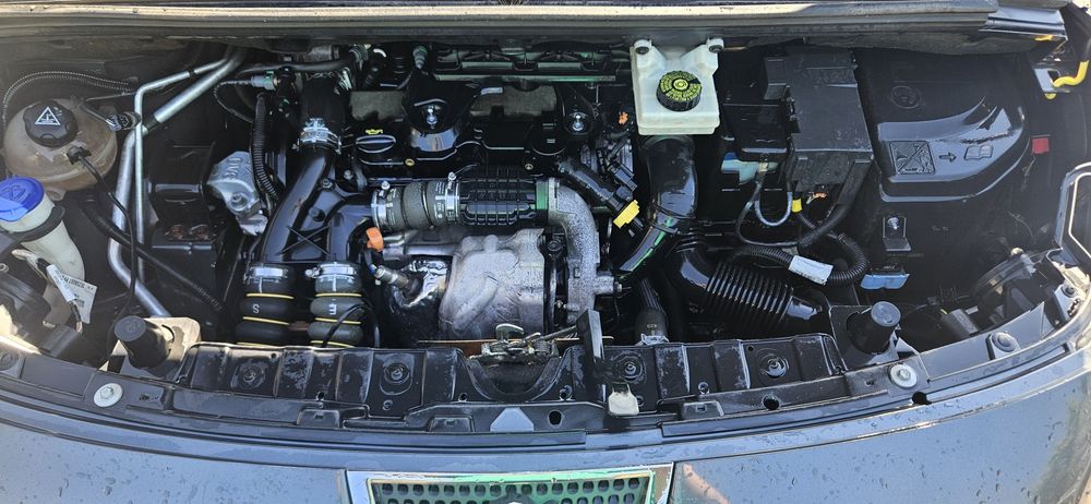 Пежо 3008 1.6 хди 112кс на части Peugeot 3008 1.6 active hdi 112ks
