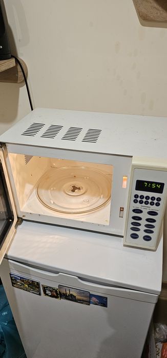 микровълнова фурна немска