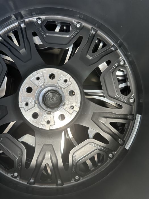 Jante Originale BMW R22 IX5 ix5 I20 i22 echipate vara noi