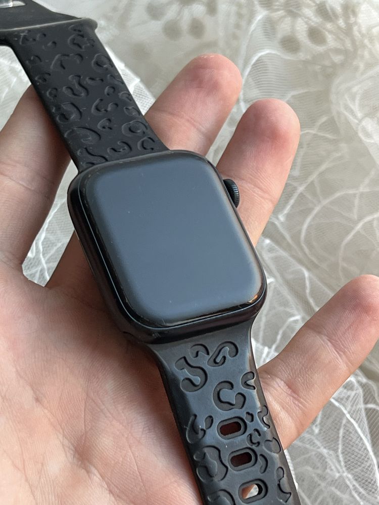 Apple Watch 7, 45 Mm