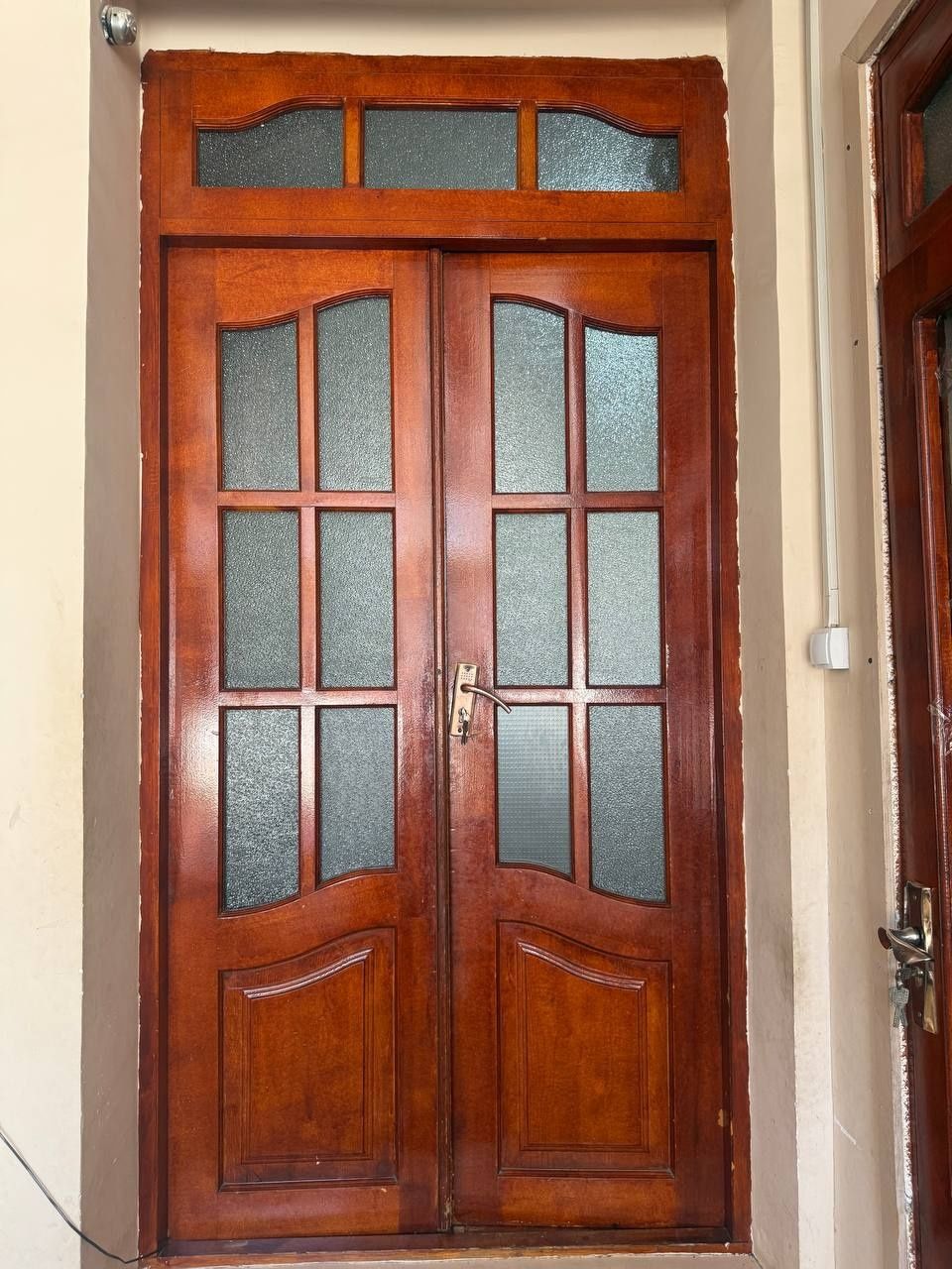 Eshik va romlar holati yahshi