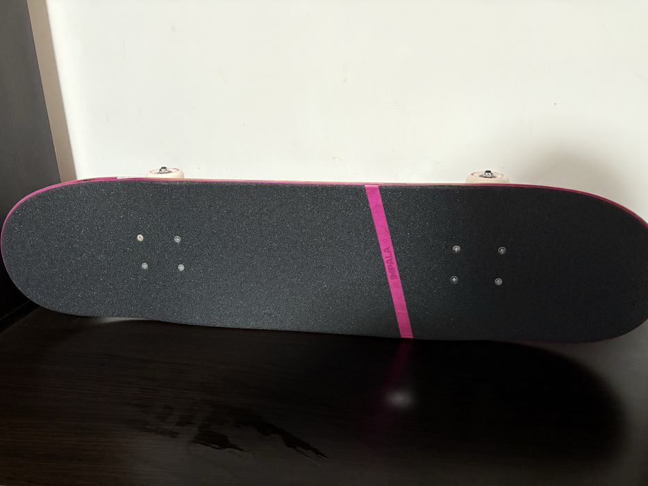 Vând skateboard complet