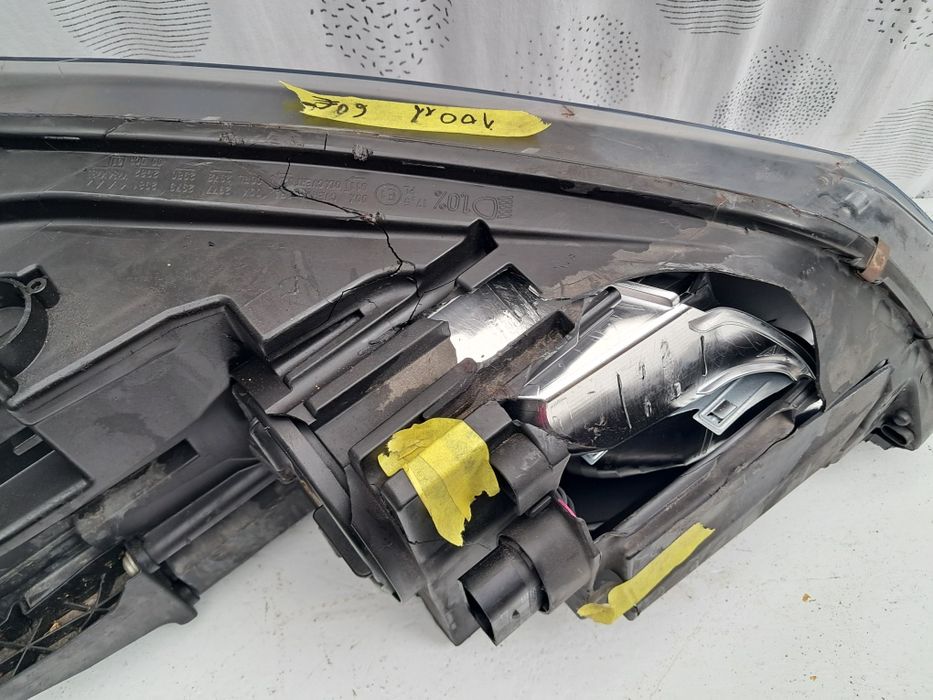 Фар Seat Alhambra