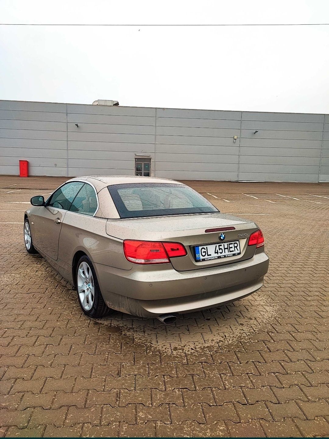 Bmw e93 , 320i seria 3 2009 cabrio decapotabil bezina