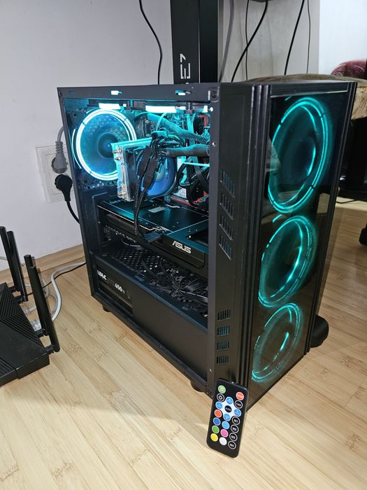 PC Gaming/Workstation-Intel i7+GTX 1070 ROG + RGB-Gata de Joc!