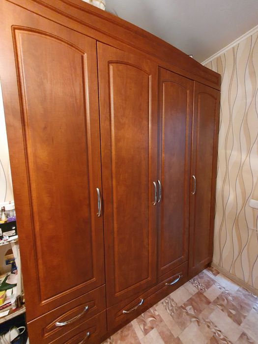 Шкаф в хорошем состоянии