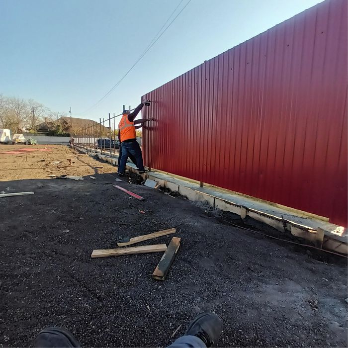 Construim garduri la cheie