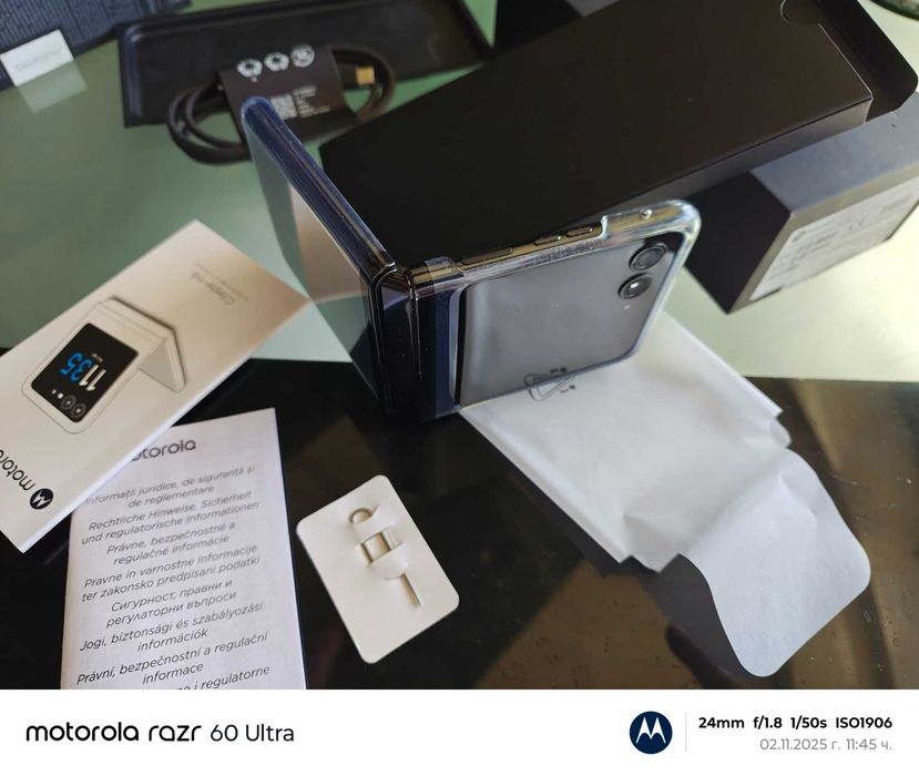 Motorola razer 40 ultra, Dual SIM в гаранция