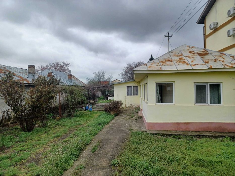 Casă de vânzare în Bărcănești