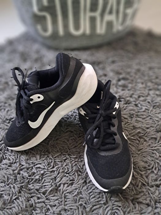 Маратонки Nike,размер 32