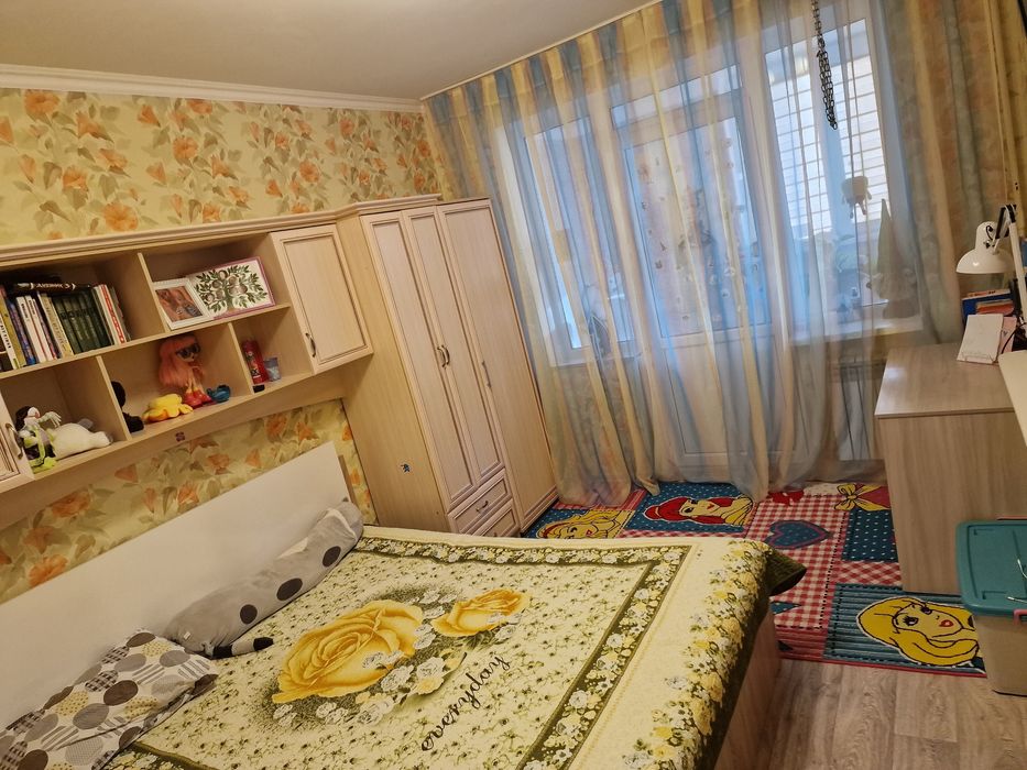 Продам двухспальную кровать