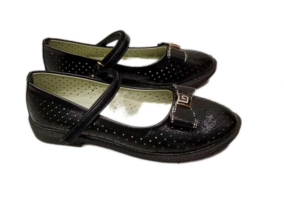 Продам весенние ботинки 37 р и много другой обуви от 35 до 37р