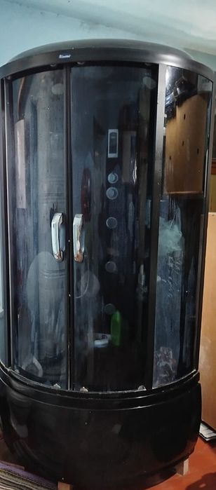 Душевая кабинка черная