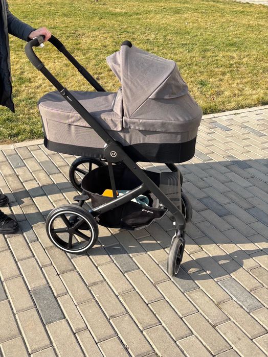 Carucior 3 in 1 Cybex BALIOS S, parte sport, landou si scoica ATON B2