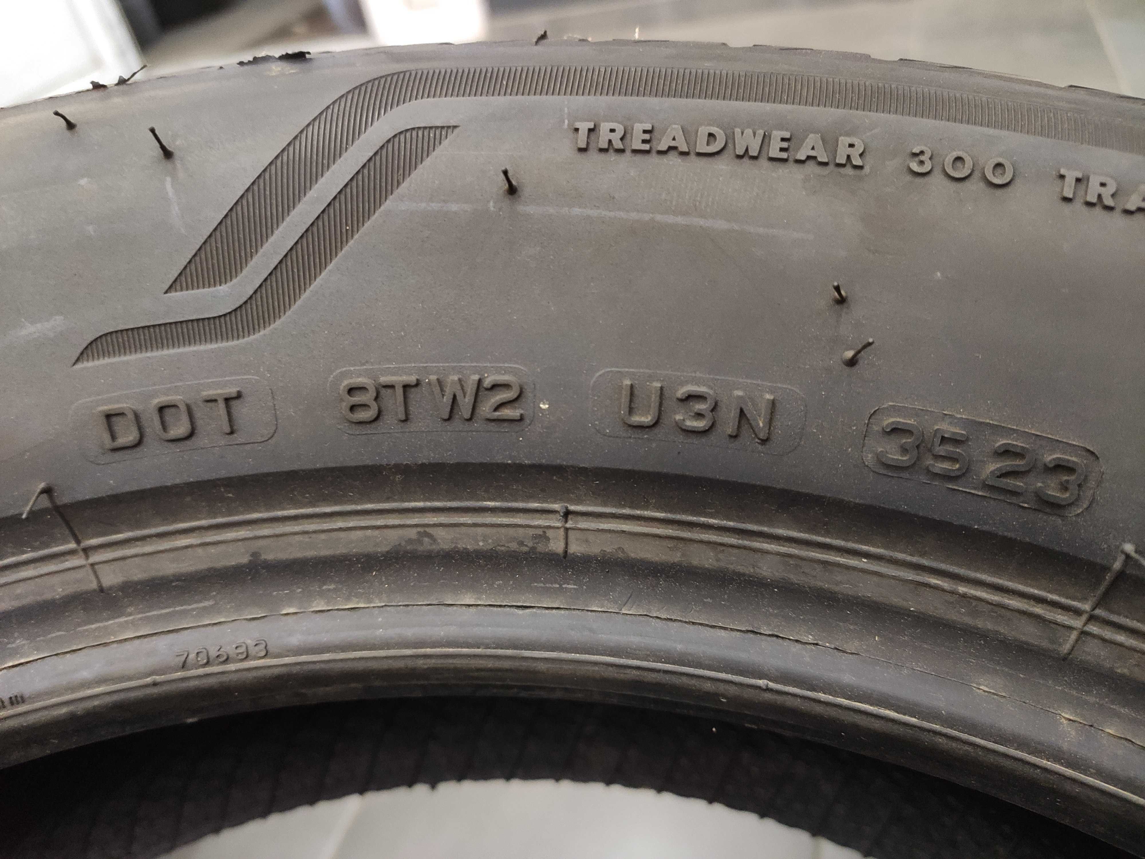 2бр Летни Гуми 245 50 19 - Bridgestone - DOT 2023