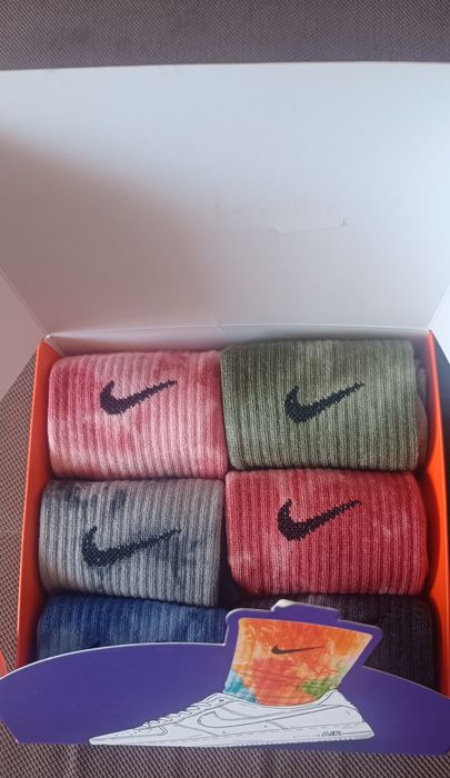 Set 6 perechi Sosete Nike Lungi Colorate Dama