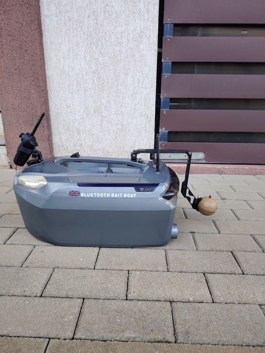 Vând navomodel plantat cu gps ai autopilot