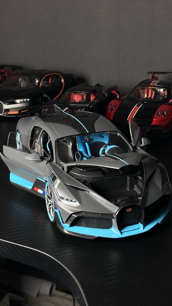 Bugatti DIVO 1:18 модель